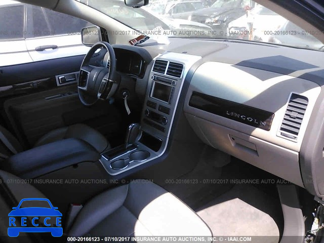 2008 Lincoln MKX 2LMDU88C38BJ17021 image 4