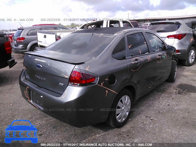 2010 Ford Focus 1FAHP3GN0AW114828 image 3