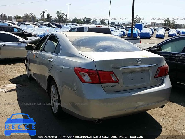 2008 Lexus ES JTHBJ46GX82267677 Bild 2