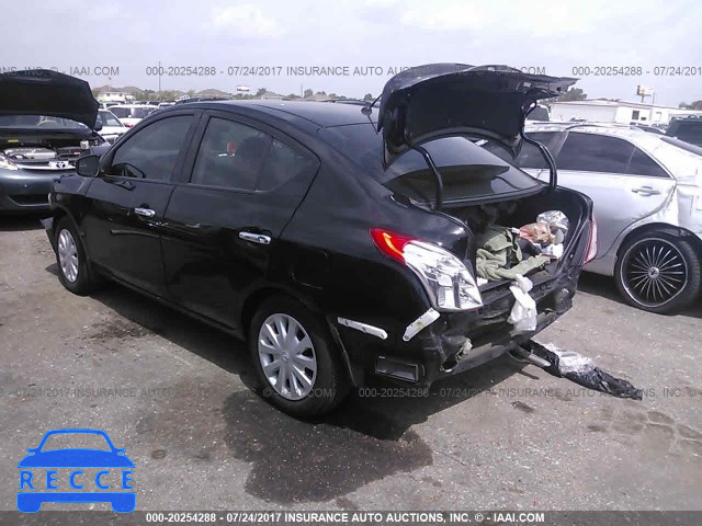 2015 Nissan Versa 3N1CN7AP7FL903621 Bild 2