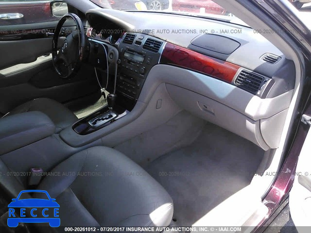 2002 Lexus ES 300 JTHBF30G420077056 image 4