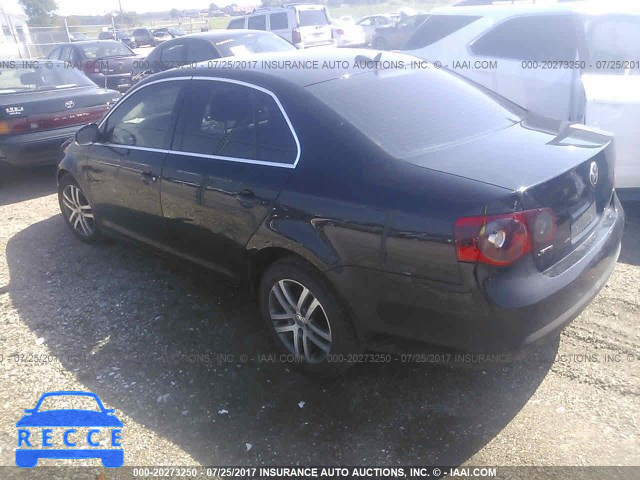 2006 Volkswagen Jetta 3VWDT71K06M737395 image 2