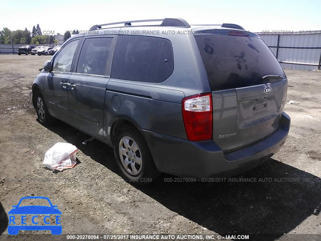 2006 KIA Sedona KNDMB233466085704 image 2