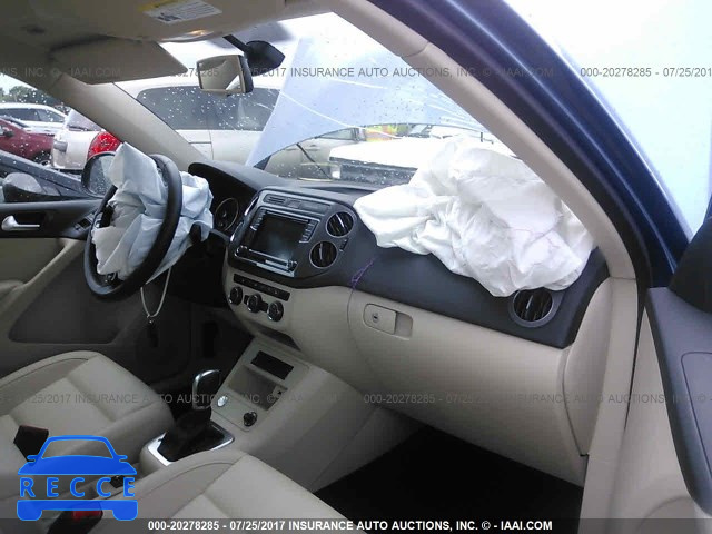 2017 VOLKSWAGEN TIGUAN S/LIMITED WVGAV7AX2HK019235 image 4