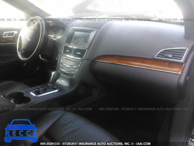 2013 Lincoln MKT 2LMHJ5NK1DBL52239 image 4