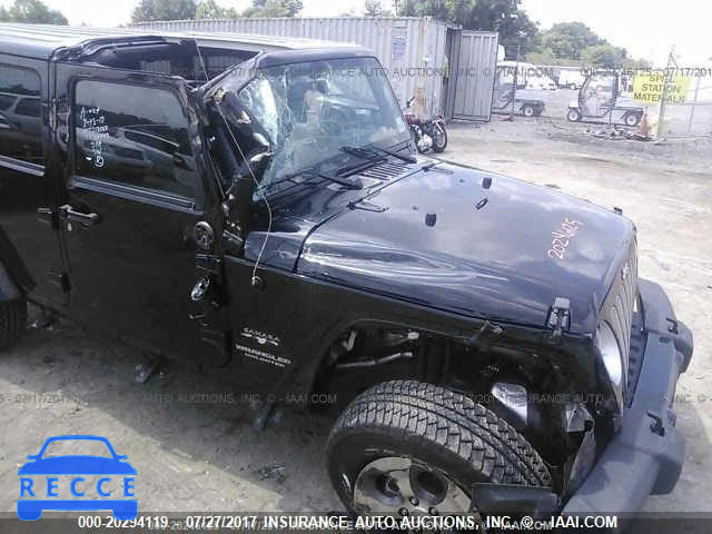 2016 JEEP WRANGLER UNLIMITED SAHARA 1C4BJWEG0GL229365 Bild 5