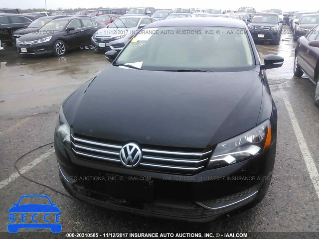 2014 Volkswagen Passat S 1VWAT7A32EC028799 Bild 5