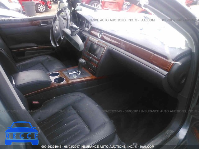 2005 Volkswagen Phaeton 4.2 WVWAF93D058001180 зображення 4