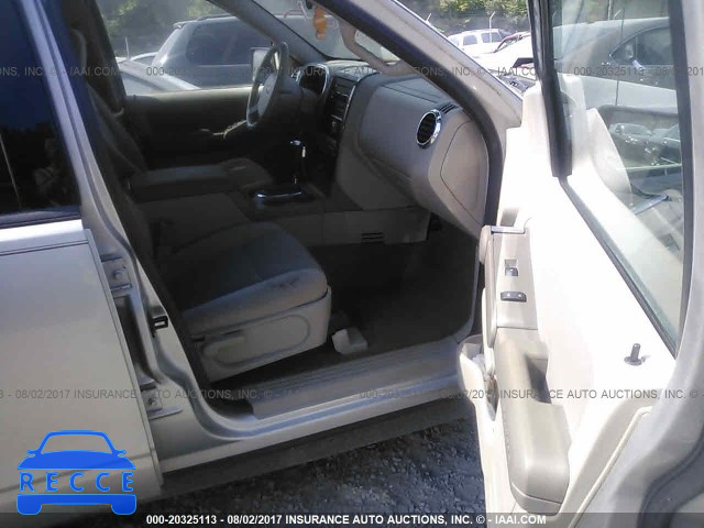 2007 Ford Explorer XLT 1FMEU63E87UB88317 image 4