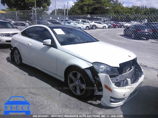 2014 Mercedes-benz C WDDGJ4HB9EG204485 image 0