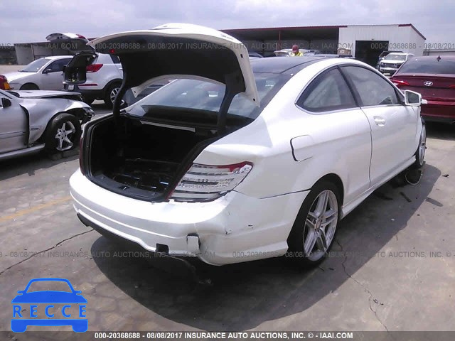 2015 Mercedes-benz C WDDGJ4HBXFG396890 image 3