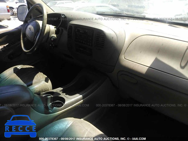 1999 Ford Expedition 1FMPU18L1XLA53138 image 4