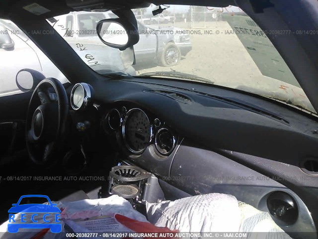 2005 Mini Cooper S WMWRH33585TK56088 image 4