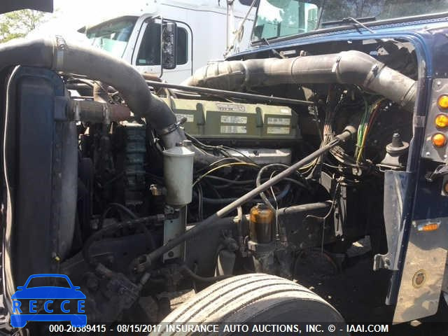 2000 FREIGHTLINER FLD FLD120 1FUPCSZB7YLB98636 image 8