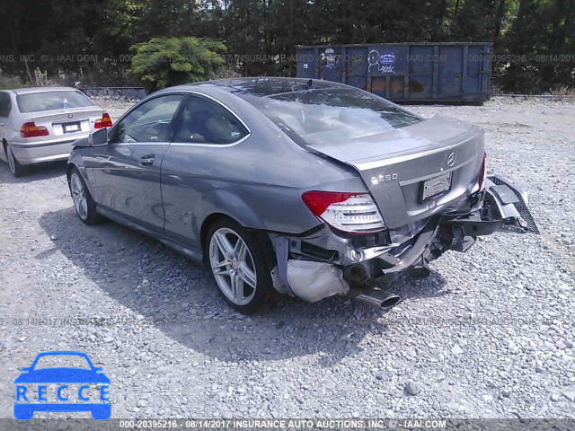 2014 MERCEDES-BENZ C 250 WDDGJ4HB8EG284393 image 2