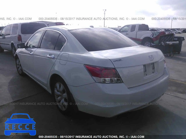 2010 Honda Accord 1HGCP3F82AA007441 Bild 2