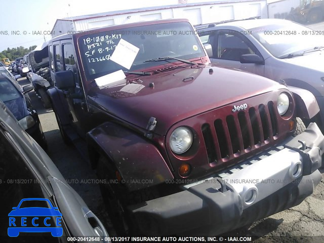 2010 Jeep Wrangler Unlimited SAHARA 1J4HB5H16AL123660 зображення 0