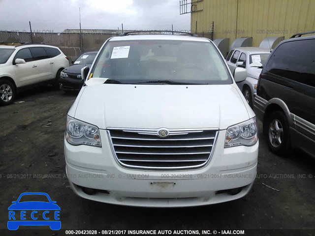 2010 Chrysler Town & Country TOURING PLUS 2A4RR8D15AR481248 зображення 5