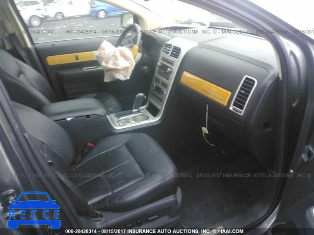 2009 Lincoln MKX 2LMDU68C89BJ10443 image 4