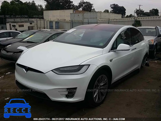 2016 Tesla Model X 5YJXCAE43GF006197 Bild 1