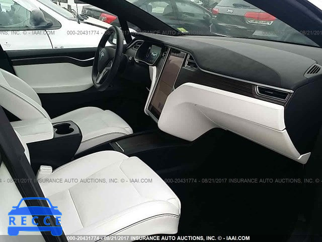 2016 Tesla Model X 5YJXCAE43GF006197 зображення 4