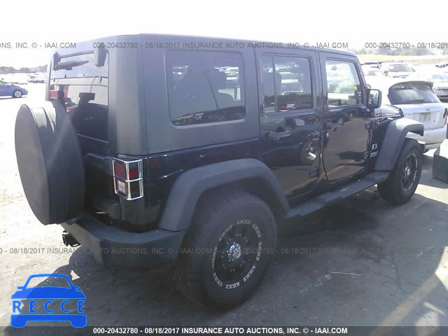 2009 Jeep Wrangler Unlimited 1J4GA39139L700898 image 3