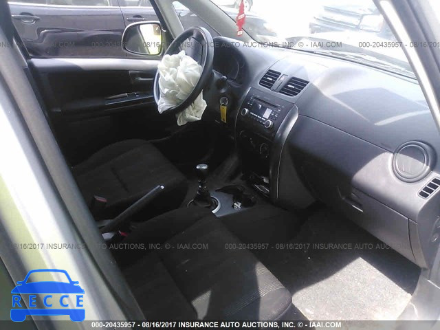 2010 Suzuki SX4 JS2YB5A32A6301988 image 4