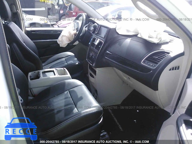 2015 Chrysler Town and Country 2C4RC1BG5FR534625 image 4