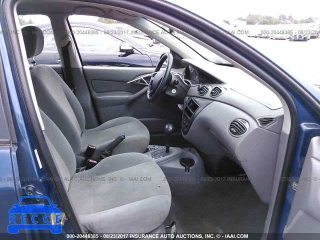 2000 Ford Focus 1FAFP34P6YW248279 image 4