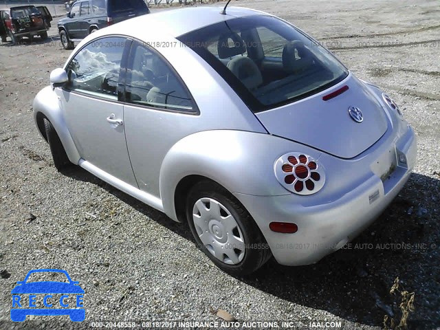 2000 Volkswagen New Beetle GLS 3VWCA21C7YM426224 image 2