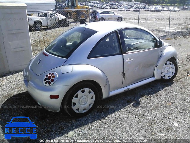 2000 Volkswagen New Beetle GLS 3VWCA21C7YM426224 image 3