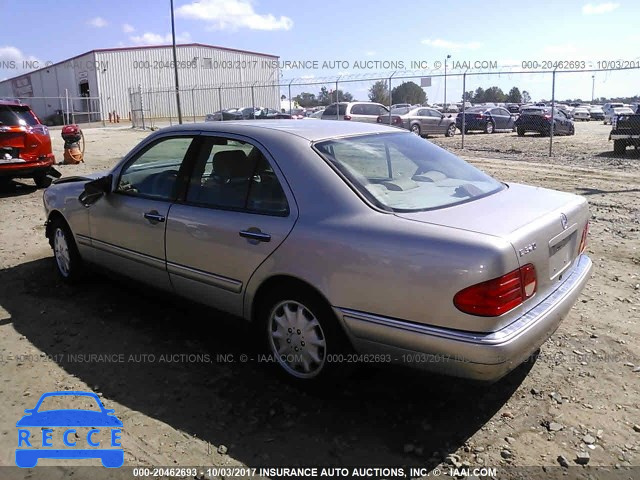 1998 Mercedes-benz E WDBJF65F3WA643883 image 2