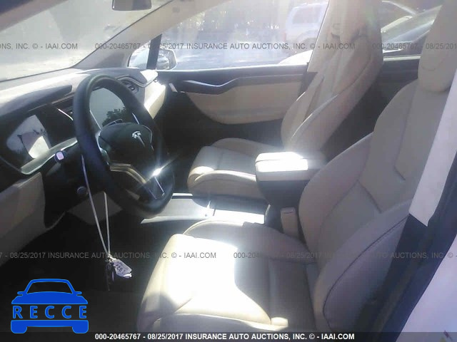 2016 Tesla Model X 5YJXCBE25GF008831 image 4