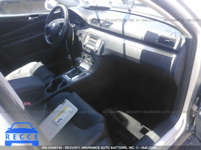 2008 Volkswagen Passat WVWJK73C68E047089 image 4