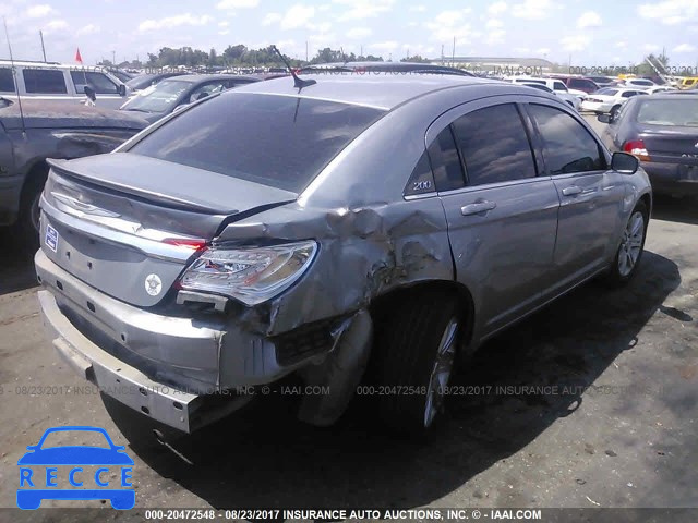 2014 Chrysler 200 LX 1C3CCBABXEN141821 Bild 3