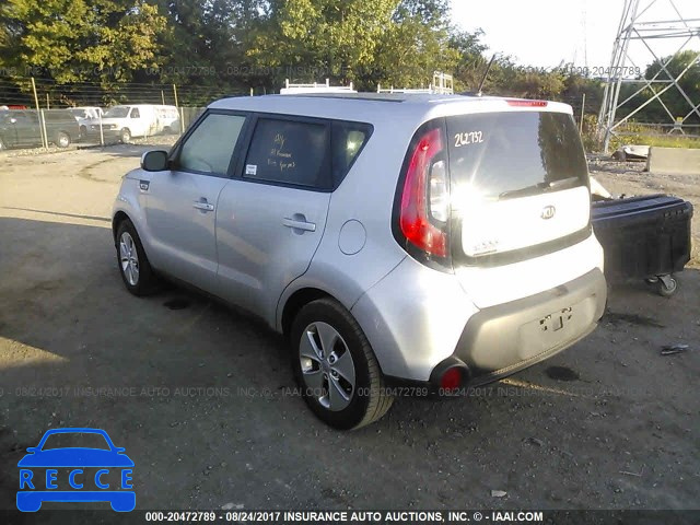 2016 KIA Soul KNDJN2A27G7839064 Bild 2