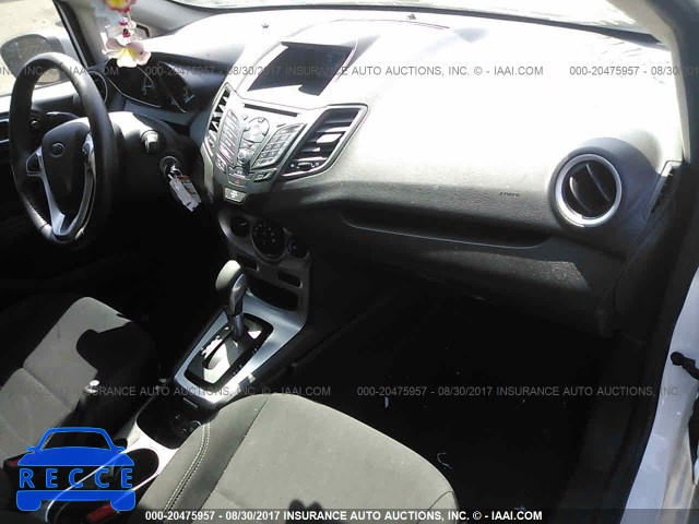 2015 Ford Fiesta SE 3FADP4BJXFM203659 зображення 4