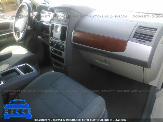 2009 CHRYSLER TOWN & COUNTRY TOURING 2A8HR54109R536127 зображення 4