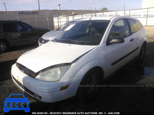 2000 Ford Focus 3FAFP3134YR257471 image 1