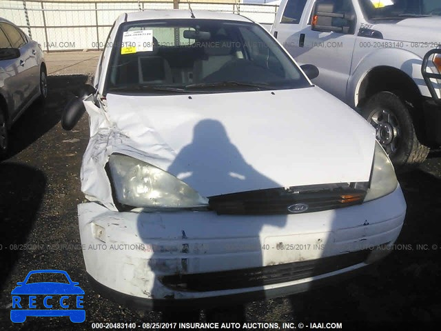 2000 Ford Focus 3FAFP3134YR257471 image 5