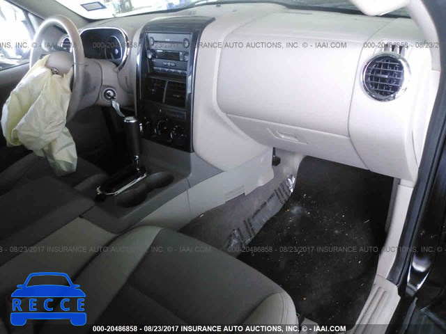 2007 Ford Explorer XLT 1FMEU63E77UB51937 image 4