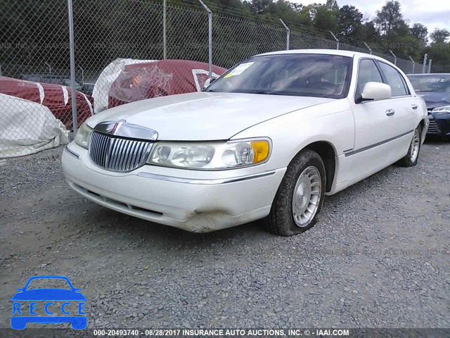 1998 Lincoln Town Car 1LNFM81W3WY697055 image 5
