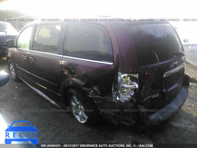 2008 Chrysler Town and Country 2A8HR54PX8R760007 Bild 2