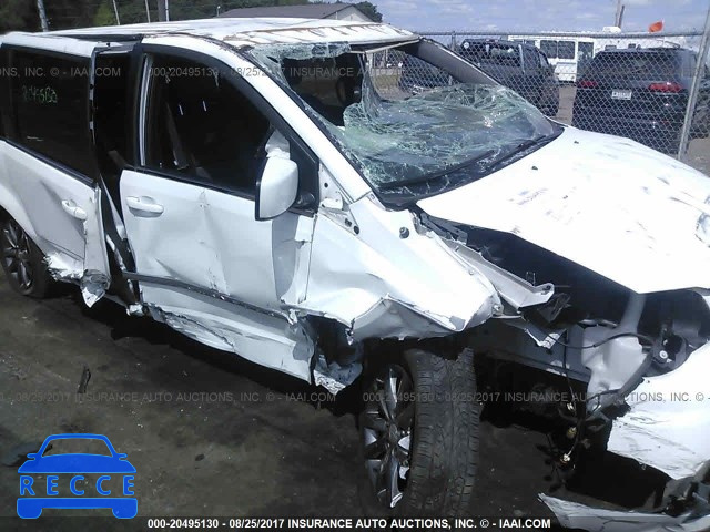 2015 Chrysler Town & Country S 2C4RC1HG3FR562074 image 5