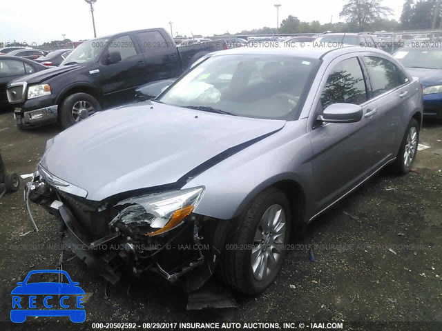 2013 Chrysler 200 1C3CCBAB8DN641698 Bild 1