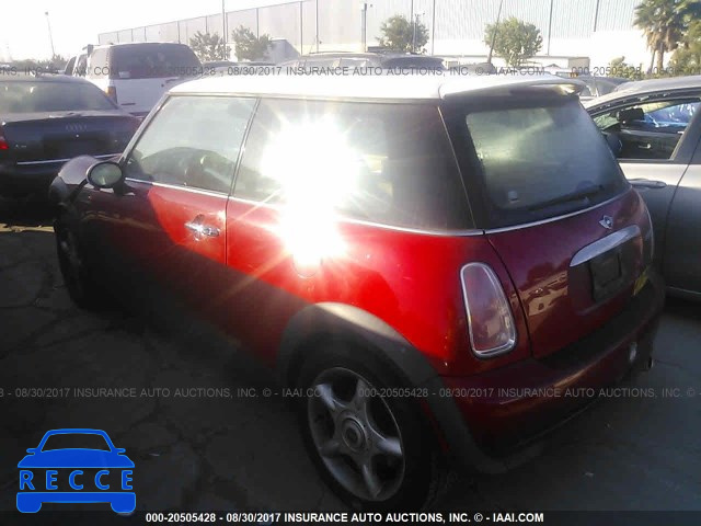 2005 Mini Cooper WMWRC33425TJ65985 Bild 2