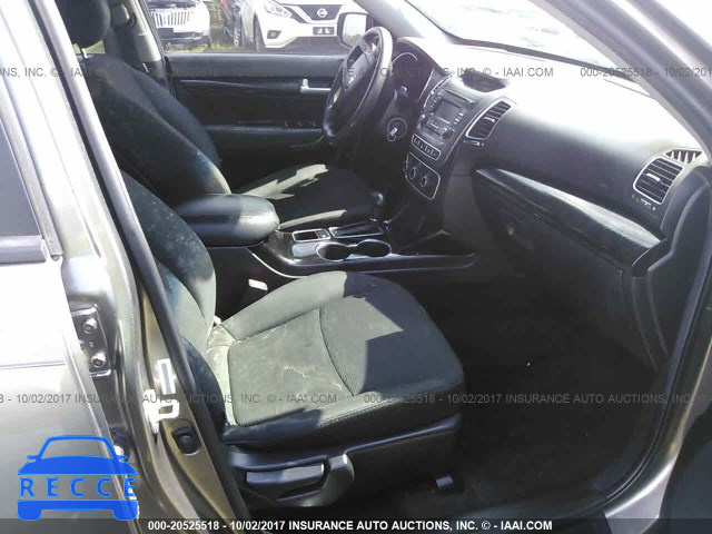 2015 KIA Sorento 5XYKT3A69FG551857 image 4