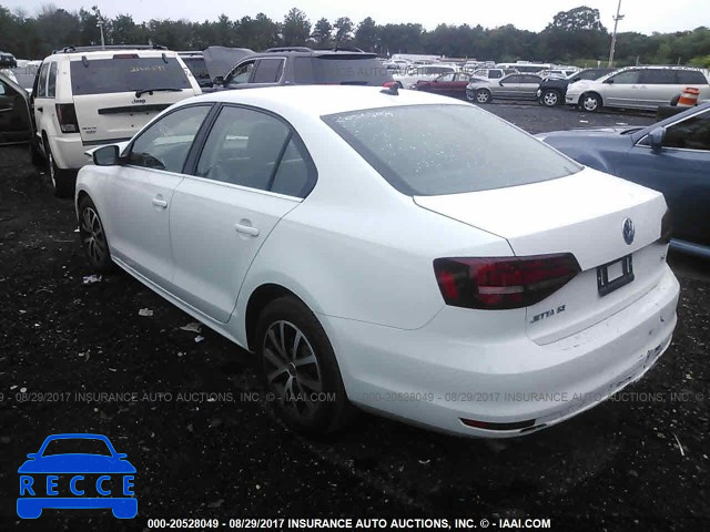 2017 VOLKSWAGEN JETTA 3VWDB7AJ9HM338319 Bild 2