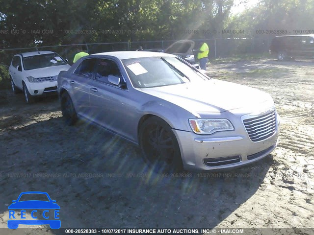 2013 Chrysler 300 2C3CCAAG8DH572378 image 0