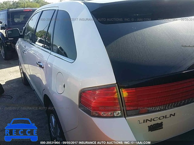 2010 Lincoln MKX 2LMDJ8JC6ABJ05566 image 2